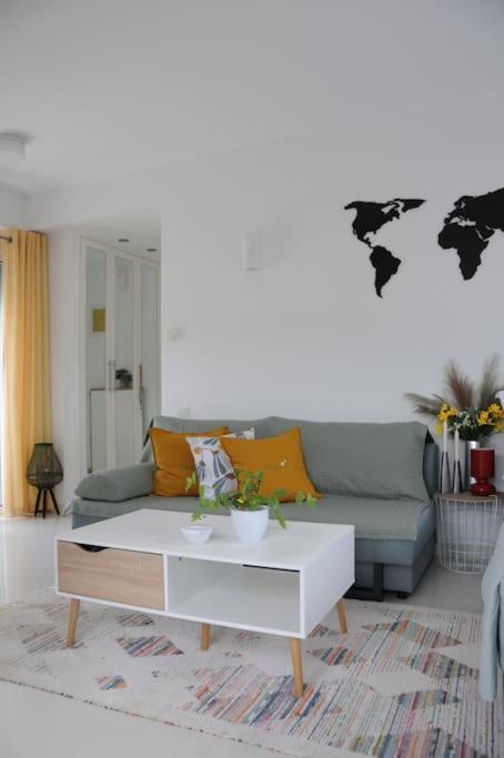 Thea Cozy * Volos